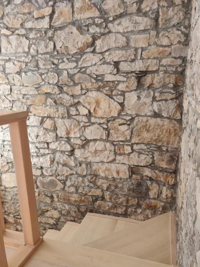 Small House In Vipava Valley Exterior photo